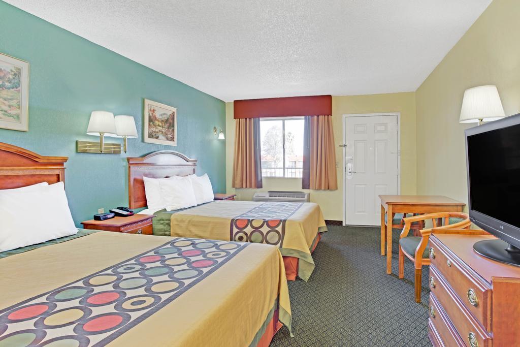 Hotel Super 8 By Wyndham Downtown Convention Center Tucson